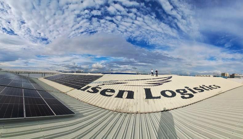 YLTH Solar panels